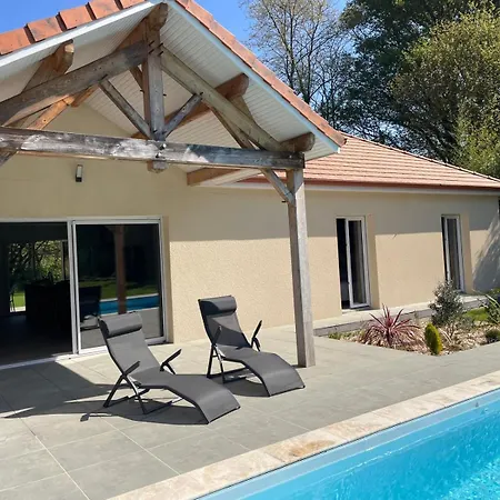 Le Chant Du Gave- Maison Neuve Lumineuse Avec Piscine- Riviere En Contrebas Du Jardin * Sauveterre-de-Bearn
