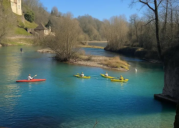Le Chant Du Gave- Maison Neuve Lumineuse Avec Piscine- Riviere En Contrebas Du Jardin * Sauveterre-de-Bearn